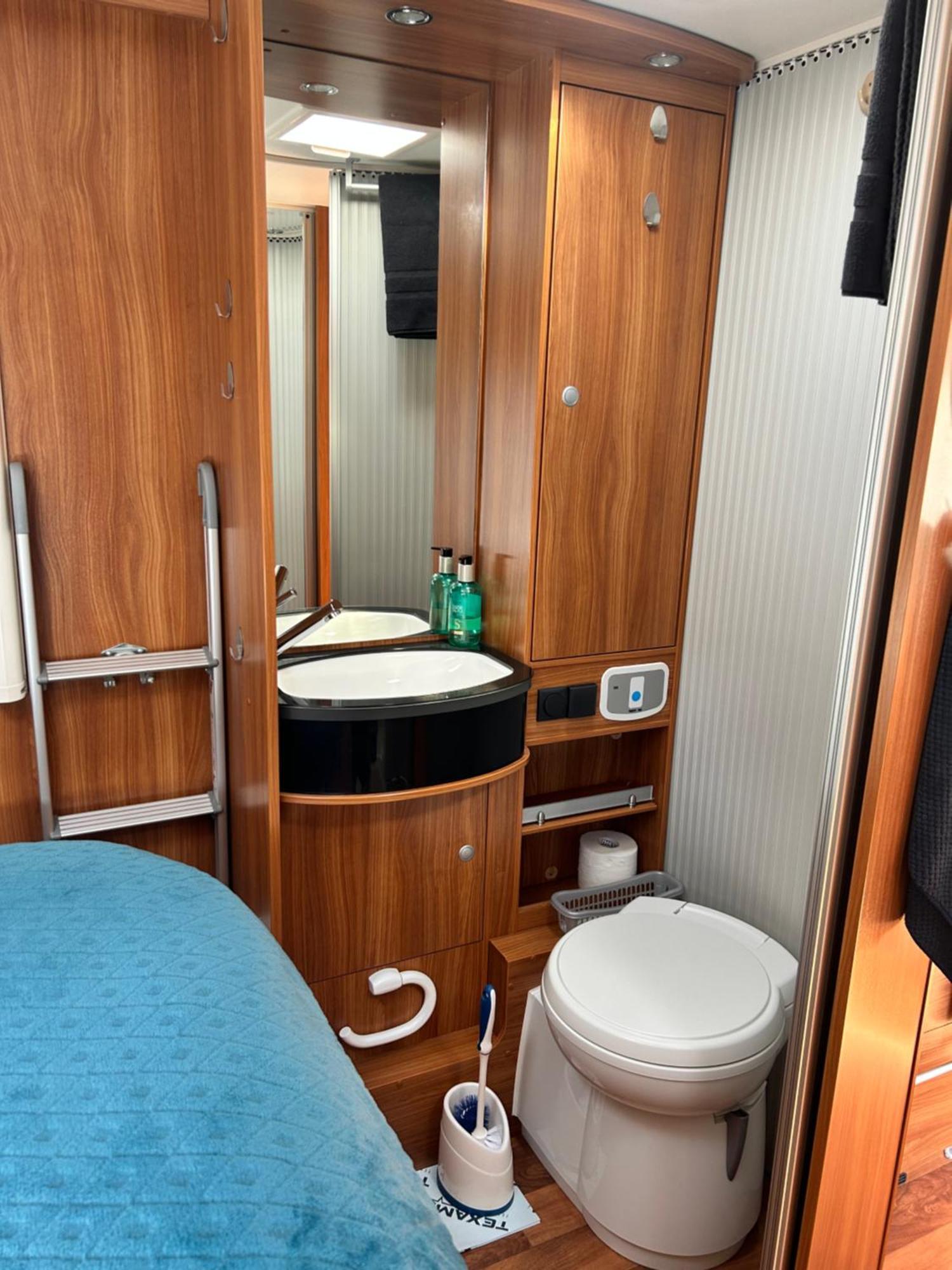 Terrain De Loisirs En Plein Centre De Lievin Camping Car エクステリア 写真